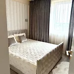 Апартаменты Louise Delux- Free Privat Parking Ньиредьхаза