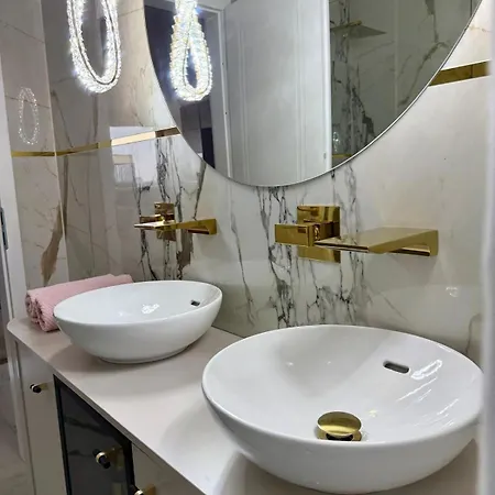 דירה Maison Louise - Free Parking (adults Only) Nyíregyháza