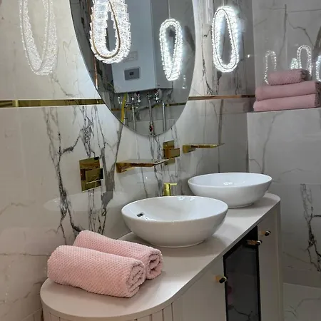 Maison Louise - Free Parking (adults Only)
