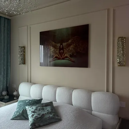 Louise Luxury Adult Only