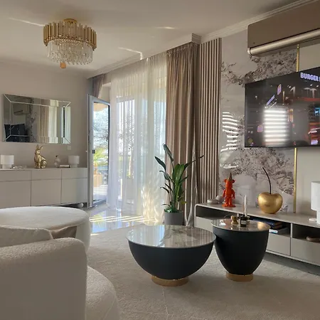 Apartment Louise Luxury - Free Parking (adults Only)