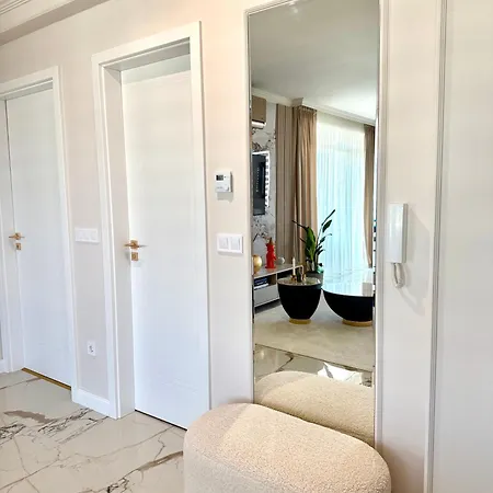 Maison Louise - Free Parking (adults Only)