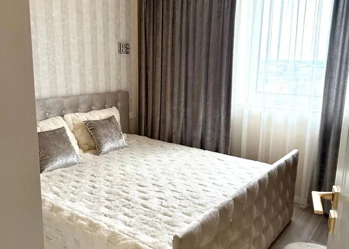 Appartamento Louise Delux- Free Privat Parking Nyíregyháza